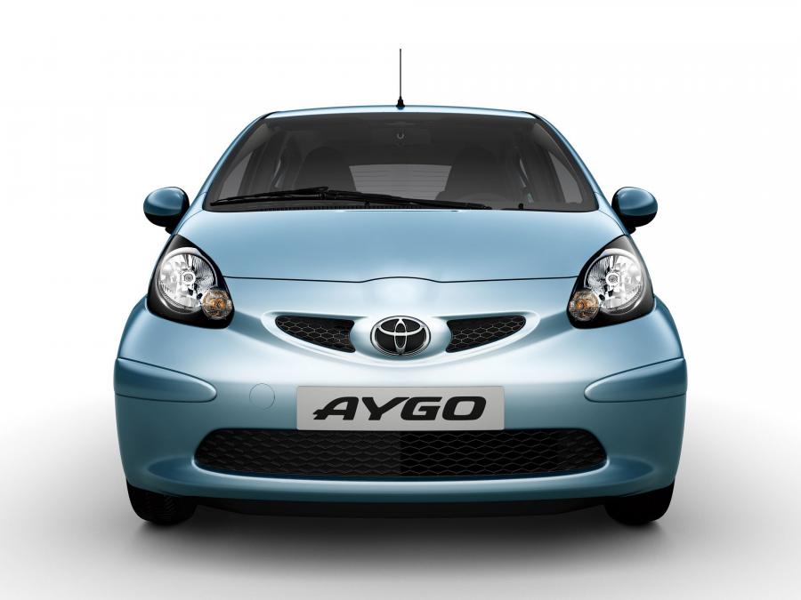  Toyota Aygo 2005 года  (фото 76 из 102)